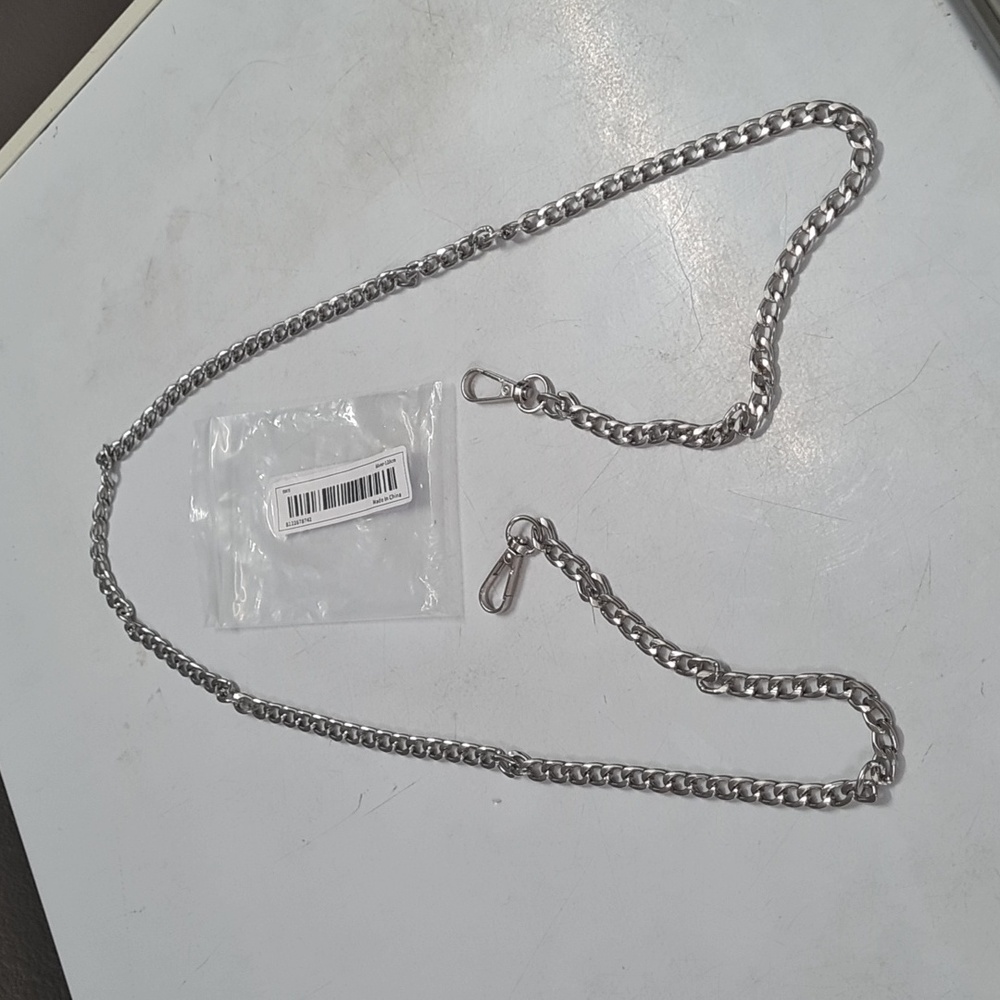 NEW Unbranded CROSSBODY CHAIN